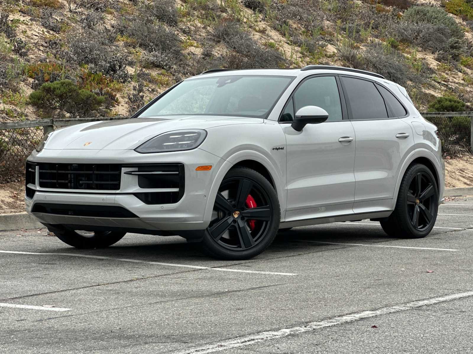 Certified 2025 Porsche Cayenne S AWD/4WD video 1