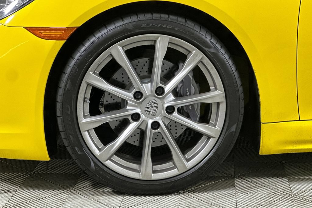 Used 2017 Porsche 718 Boxster RWD image 27