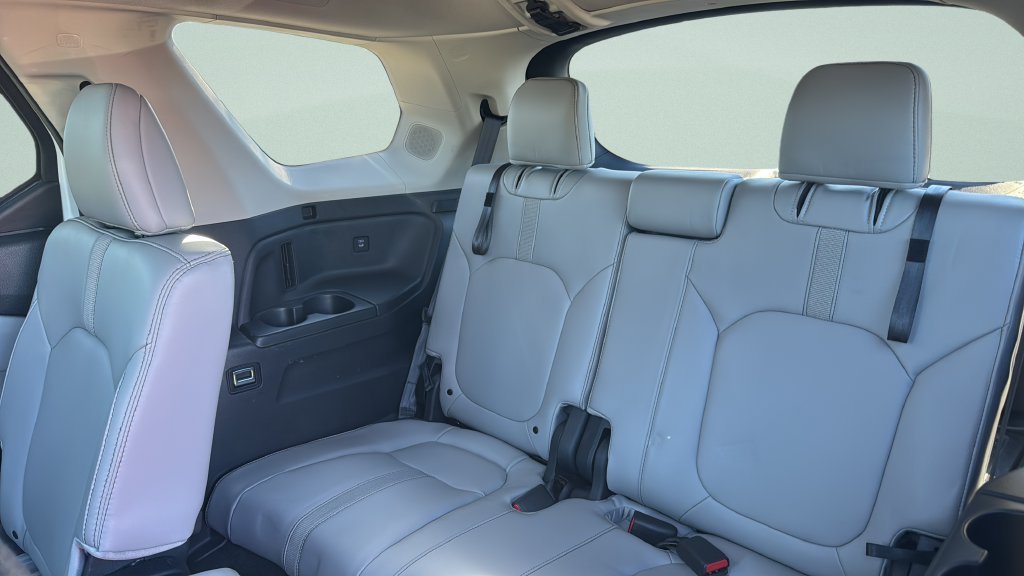 Used 2024 Honda Pilot Touring image 25