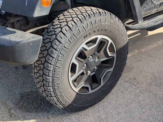 Used 2010 Jeep Wrangler Unlimited Islander image 6