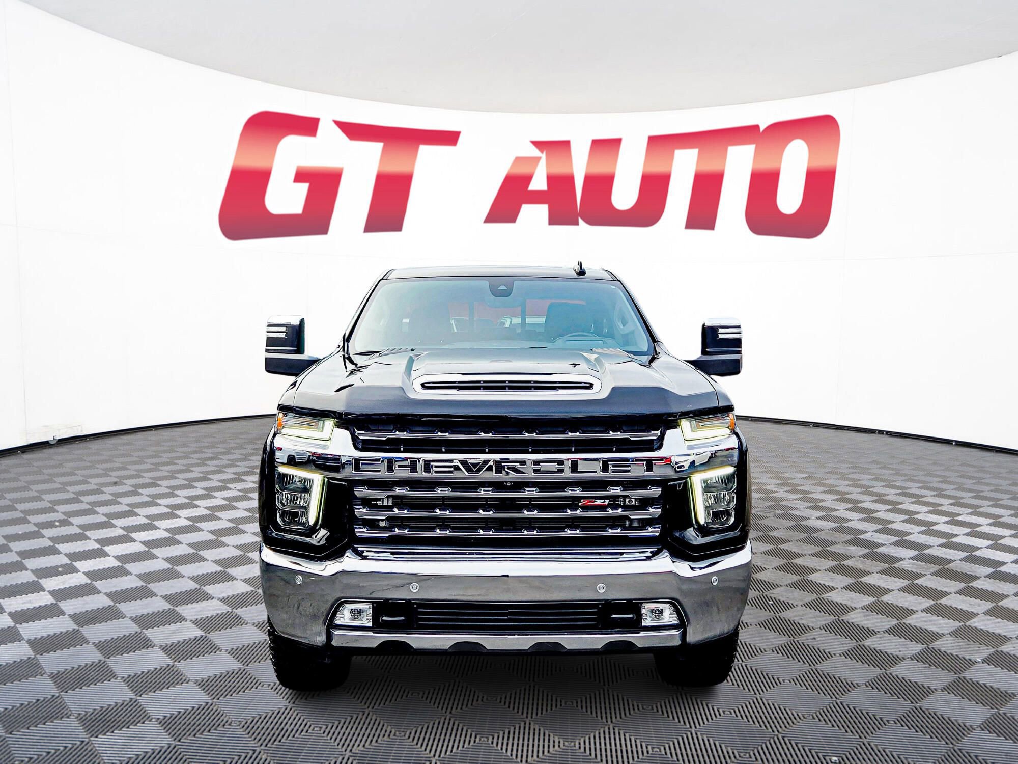 Used 2023 Chevrolet Silverado 2500 LTZ image 2