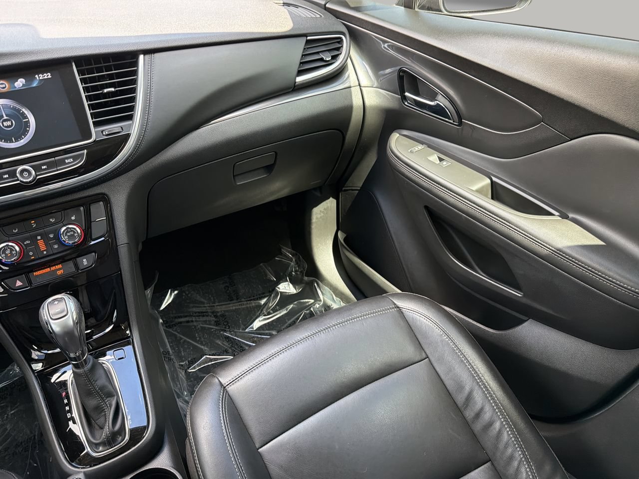 Used 2020 Buick Encore Essence FWD image 13