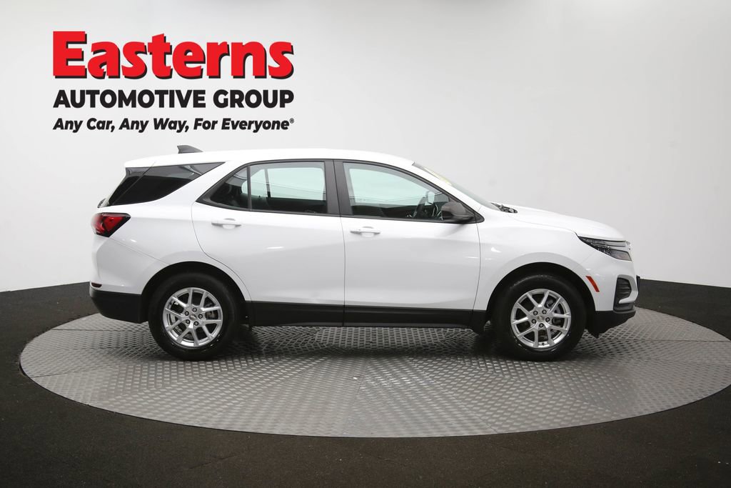 Used 2022 Chevrolet Equinox LS FWD image 43