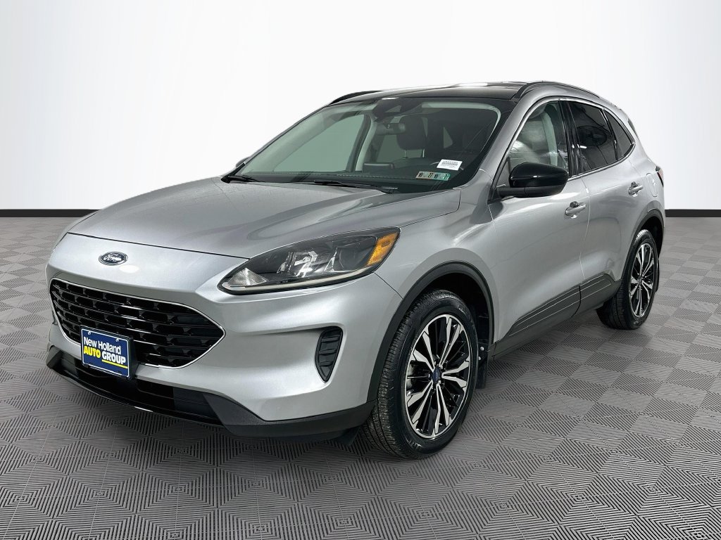 Certified 2021 Ford Escape SE w/ SE Sport Appearance Package AWD/4WD image 3