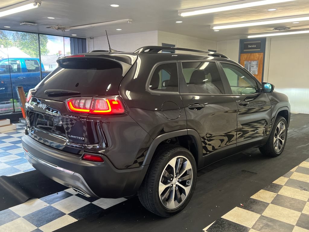 Used 2022 Jeep Cherokee Limited w/ Elite Package AWD/4WD image 16