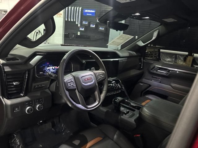 Used 2025 GMC Sierra 1500 AT4 w/ AT4 Premium Package AWD/4WD image 11