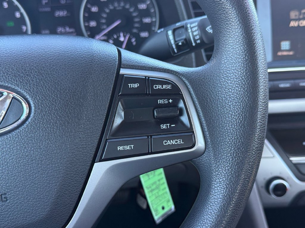 Used 2017 Hyundai Elantra SE FWD image 20