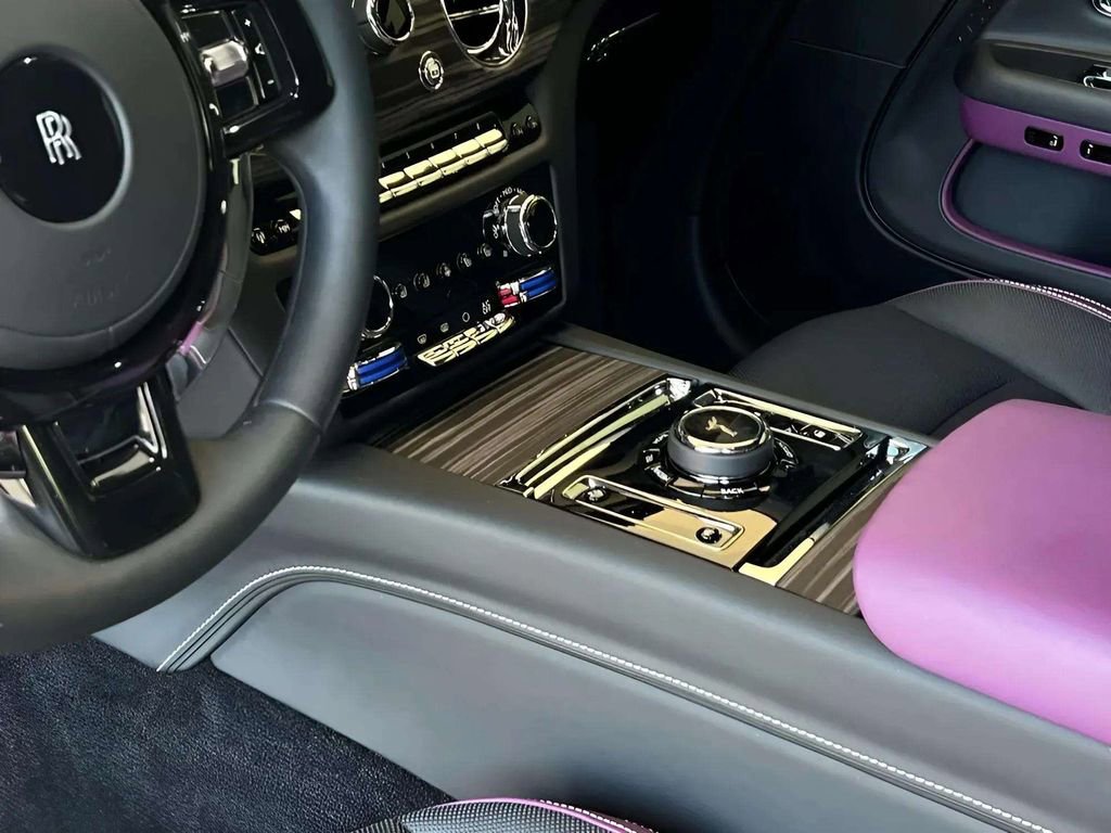 Used 2024 Rolls-Royce Spectre w/ Spectre Launch Package AWD/4WD image 11