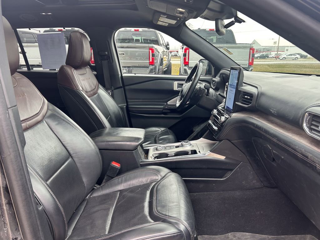 Used 2021 Ford Explorer Platinum w/ Equipment Group 601A image 20