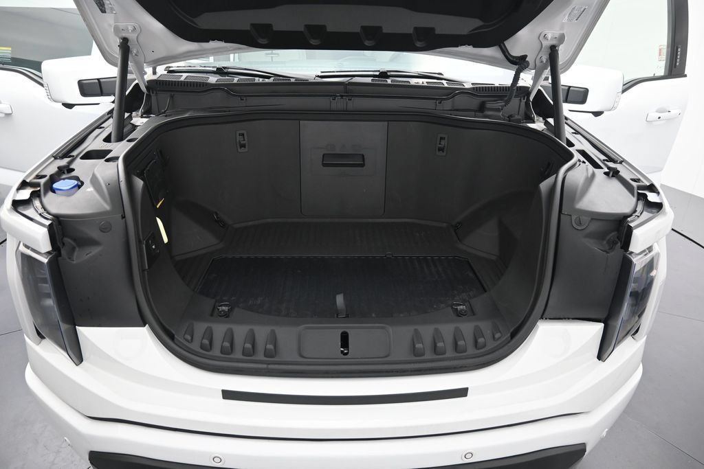 Used 2023 Ford F150 Lightning Platinum AWD/4WD image 29
