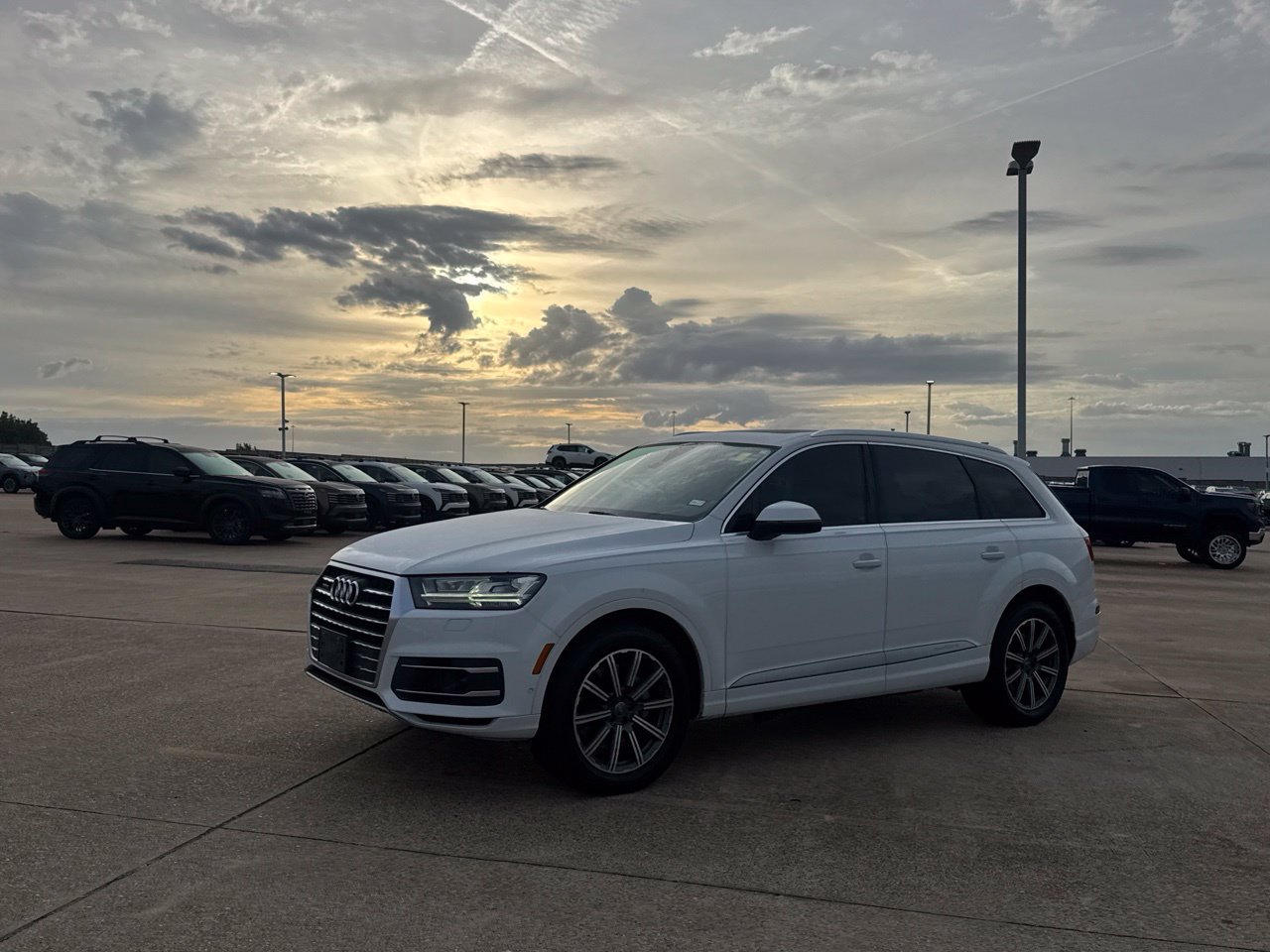 Used 2019 Audi Q7 3.0T Prestige AWD/4WD image 13