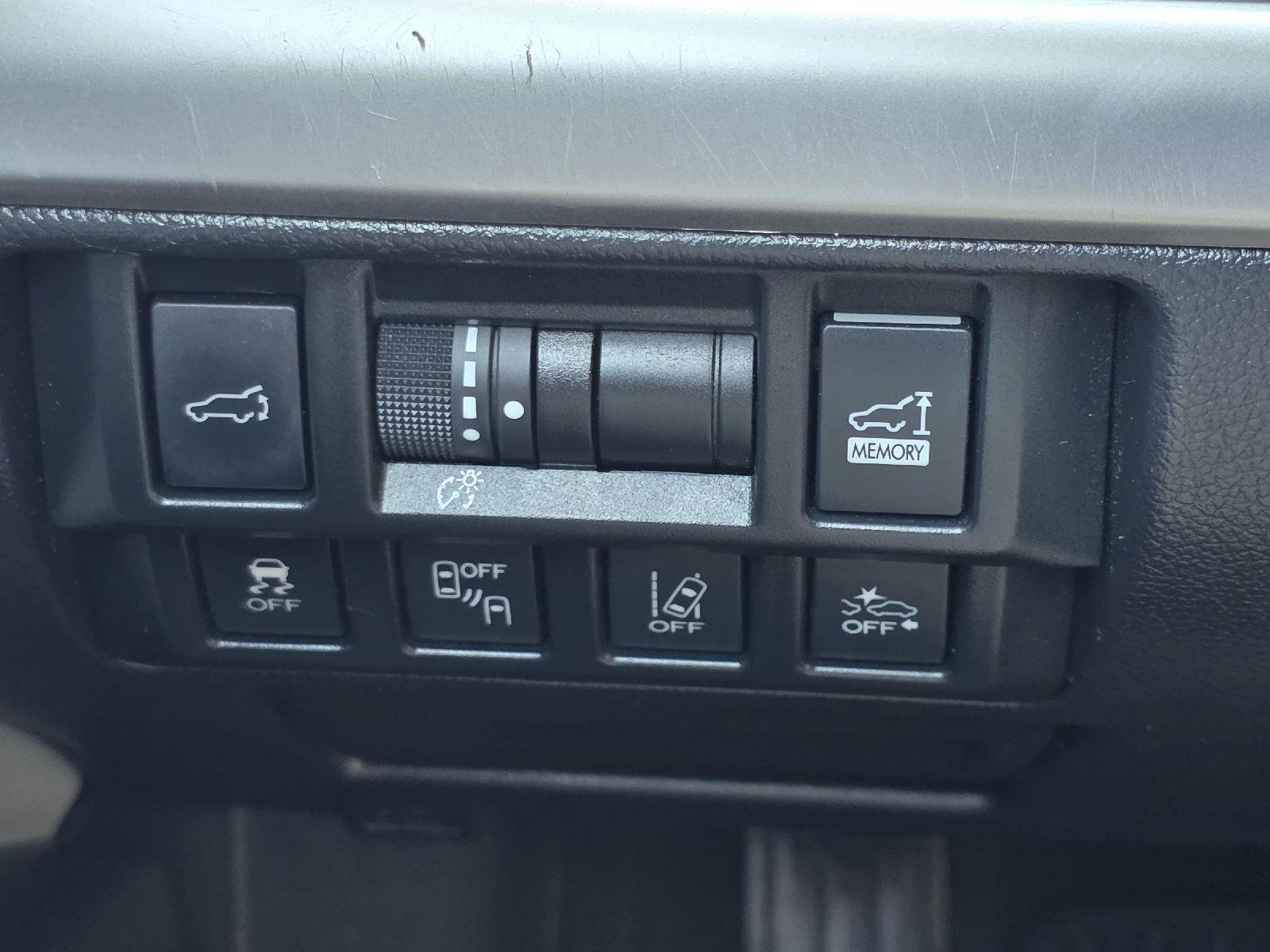 Used 2019 Subaru Outback 3.6R Limited image 11