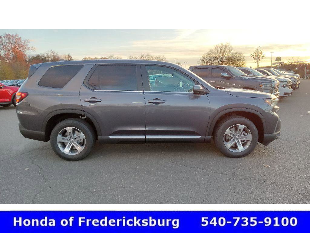 Certified 2025 Honda Pilot EX-L image 8