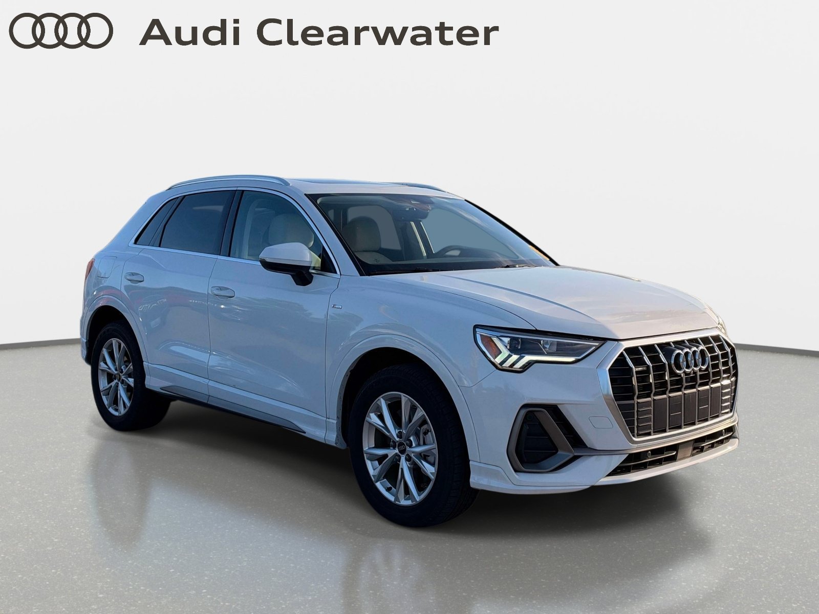 Certified 2024 Audi Q3 2.0T Premium Plus w/ Premium Plus Package AWD/4WD image 4