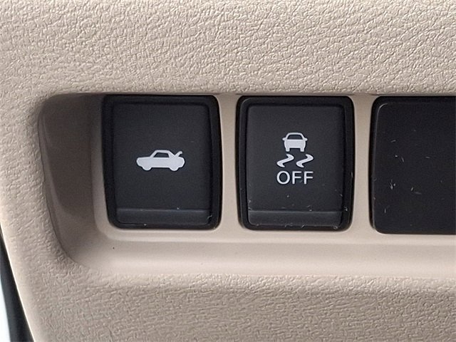 Used 2017 Nissan Maxima 3.5 SV image 27