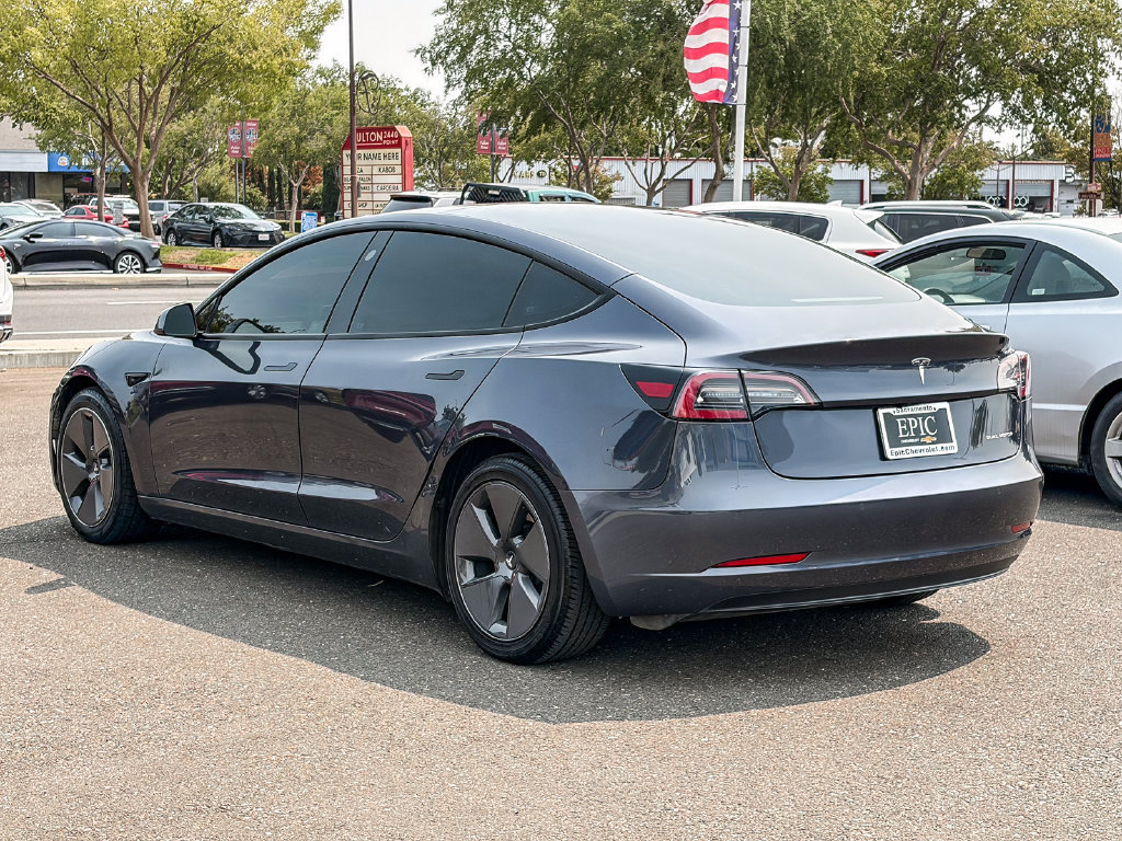 Used 2022 Tesla Model 3 Long Range AWD/4WD image 2