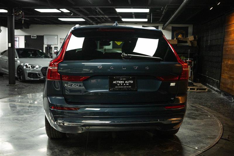 Used 2022 Volvo XC60 T8 Inscription image 6