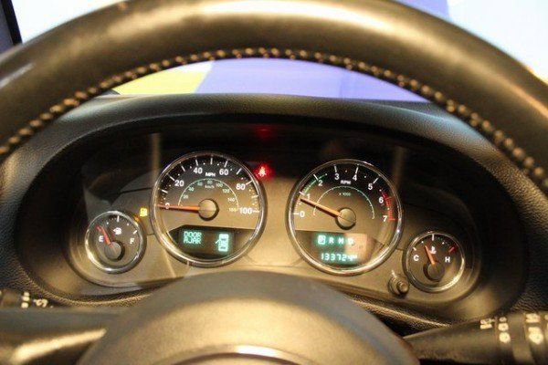 Used 2015 Jeep Wrangler Unlimited Sahara w/ Max Tow Package image 17