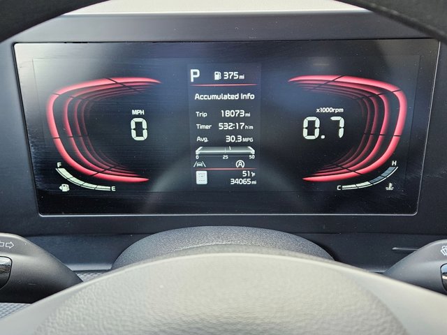 Used 2025 Kia Sportage LX image 11