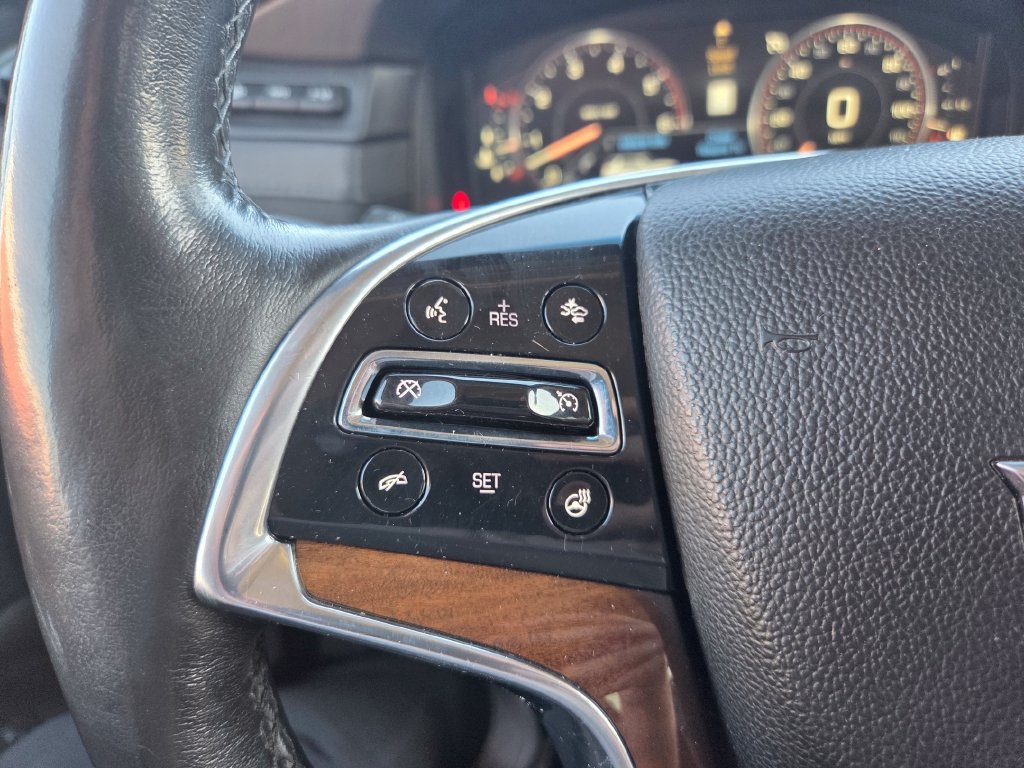 Used 2015 Cadillac Escalade ESV Luxury AWD/4WD image 12