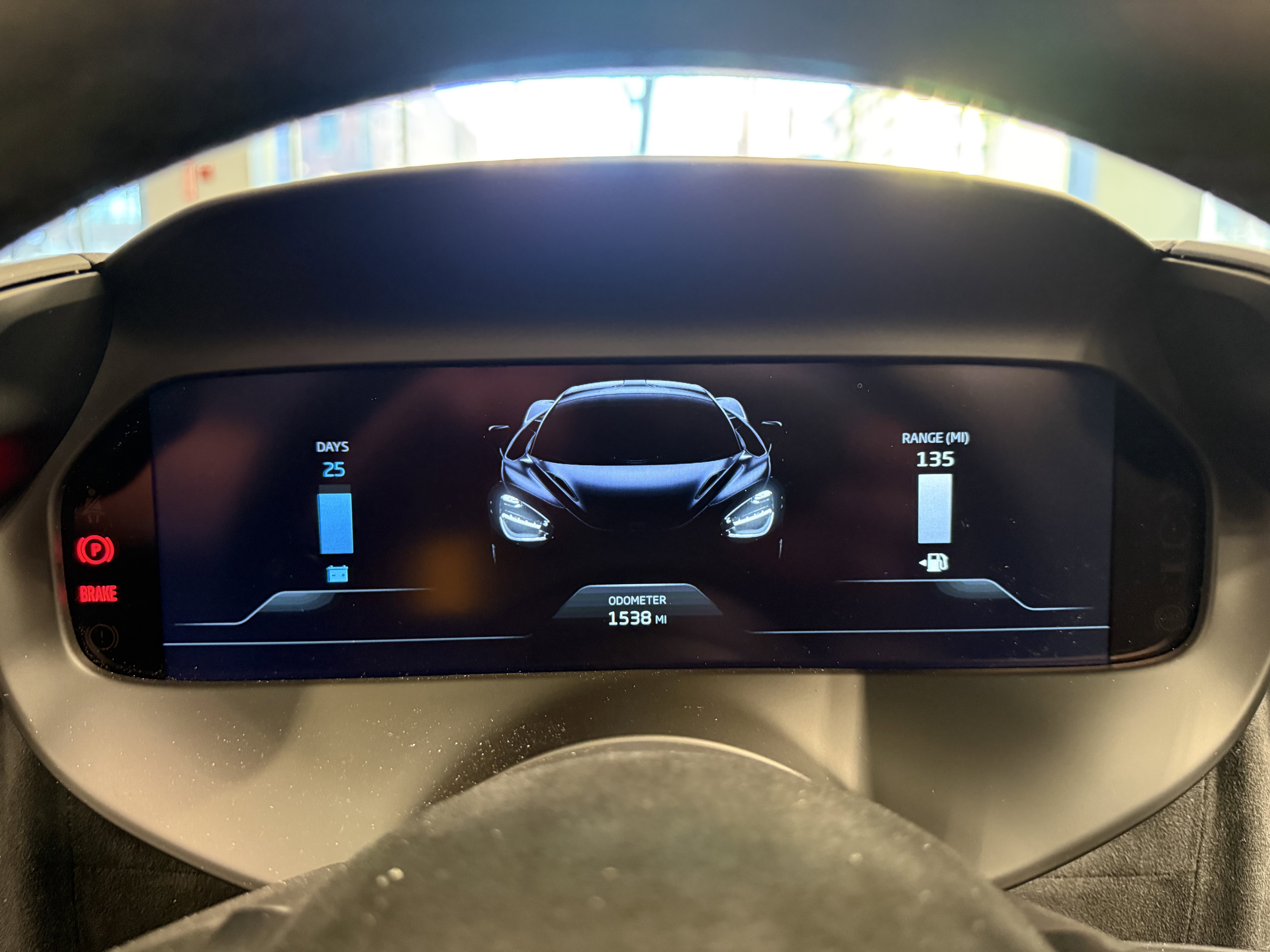 Used 2025 McLaren 750S Spider image 18