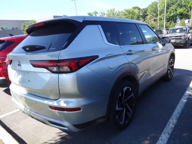 Used 2024 Mitsubishi Outlander SE AWD/4WD image 5