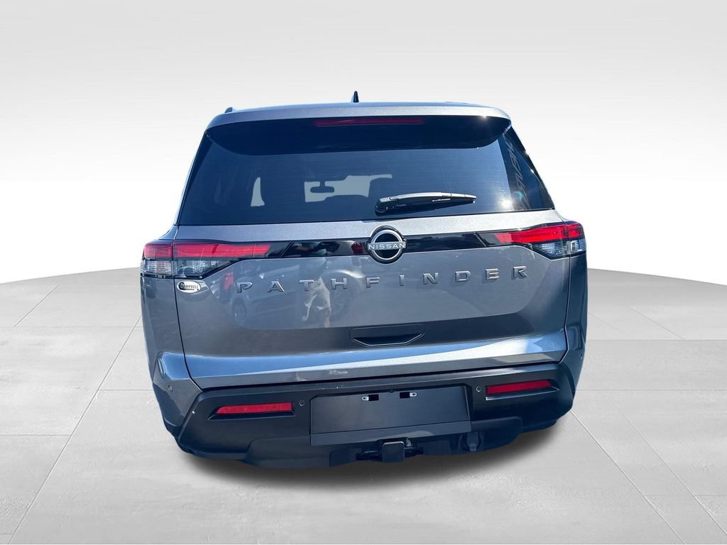 Used 2026 Nissan Pathfinder SV w/ SV Premium Package FWD image 4
