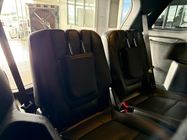 Used 2019 Ford Explorer XLT w/ Equipment Group 202A image 24