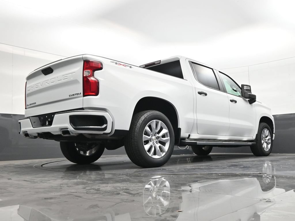 Used 2021 Chevrolet Silverado 1500 Custom w/ Custom Max Trailering Package AWD/4WD image 24