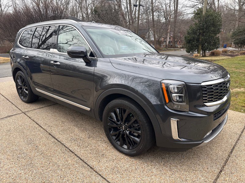 Used 2020 Kia Telluride SX w/ SX Prestige Package image 3