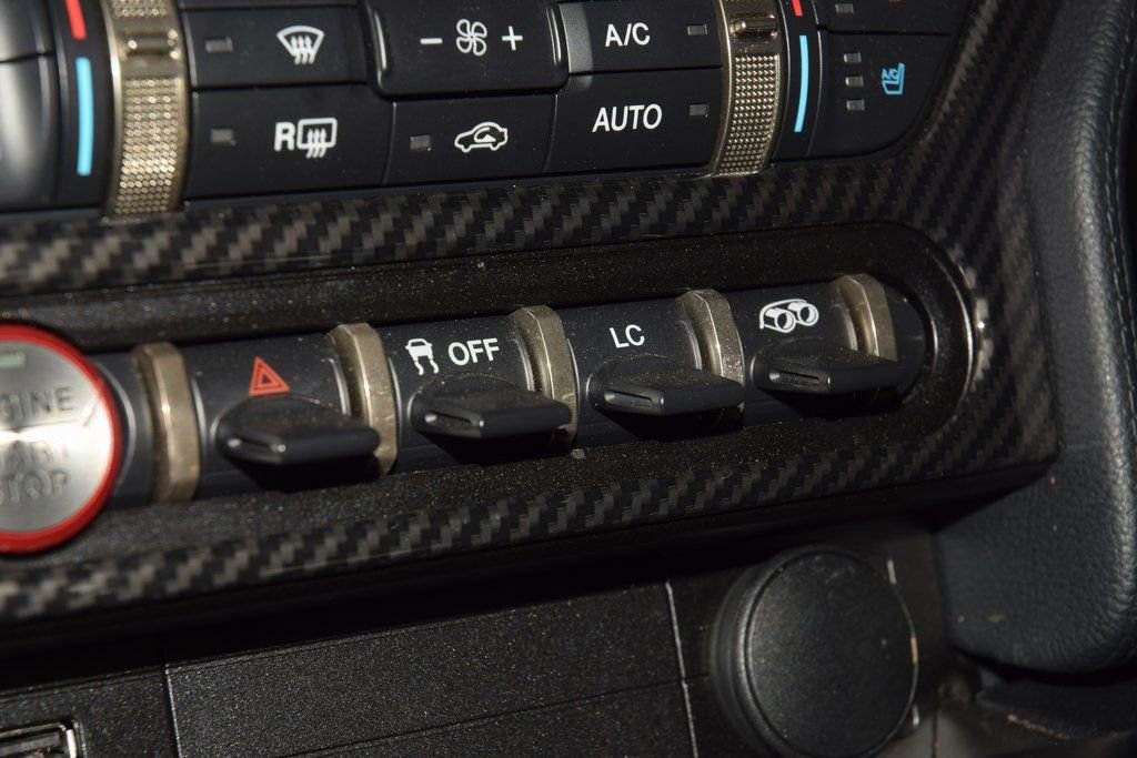 Used 2020 Ford Mustang Shelby GT350 w/ Technology Package image 32