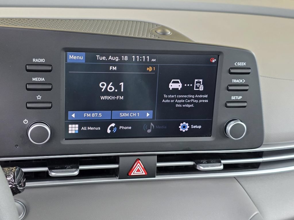 Used 2023 Hyundai Elantra SEL FWD image 13
