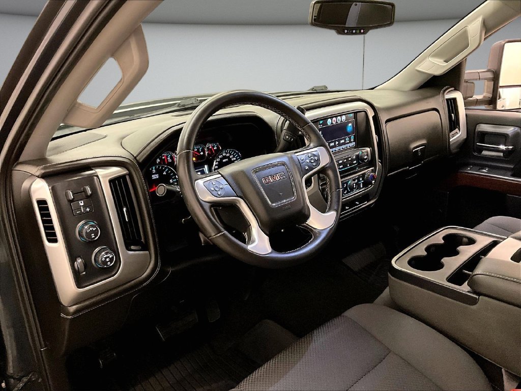 Used 2017 GMC Sierra 2500 SLE w/ HD SLE Preferred Plus Package AWD/4WD image 17