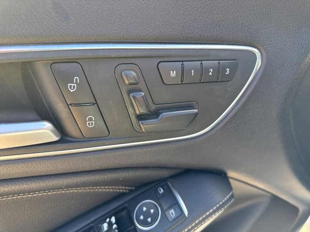 Used 2014 Mercedes-Benz CLA 250 image 23