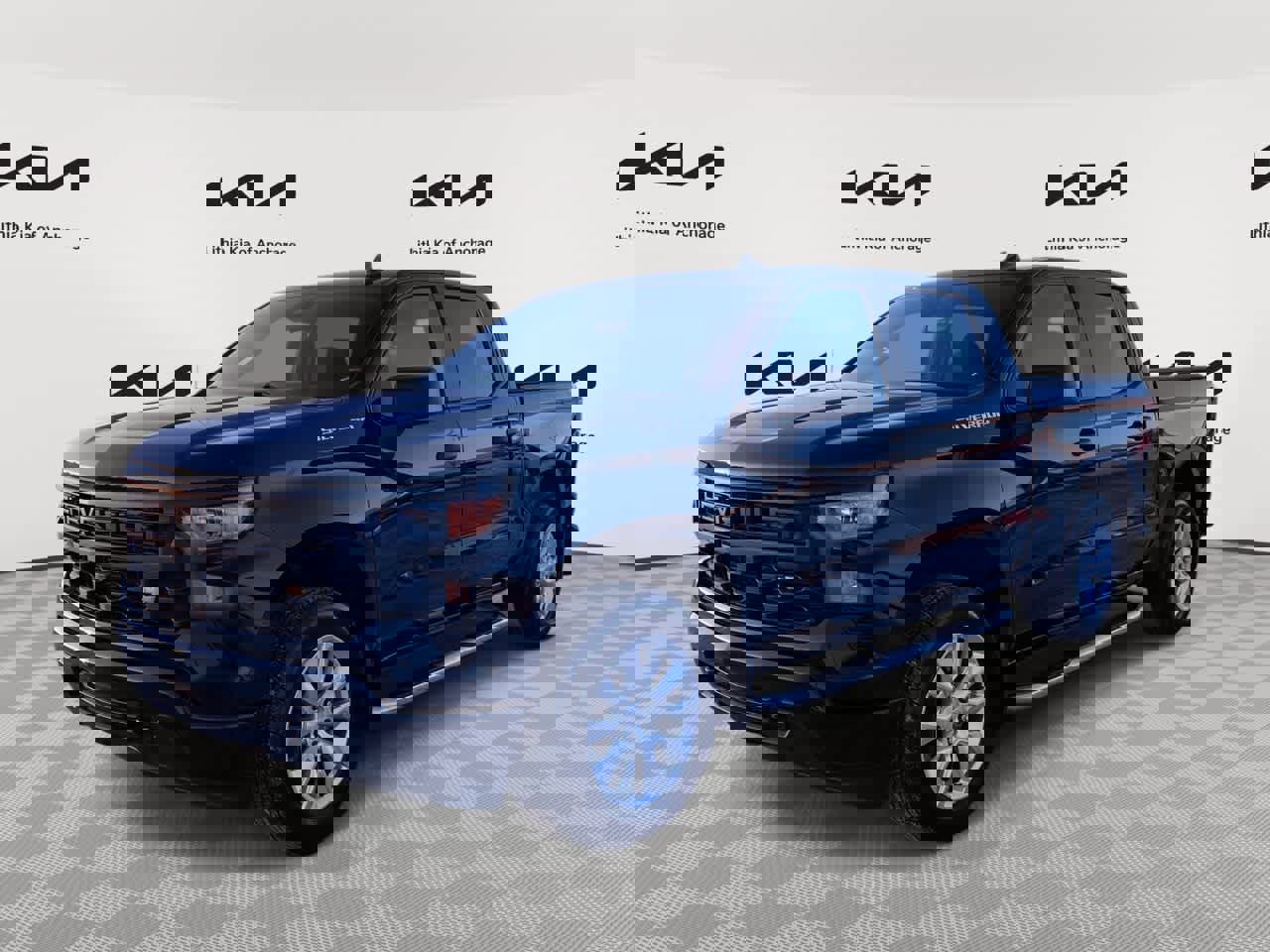 Used 2023 Chevrolet Silverado 1500 Custom image 1