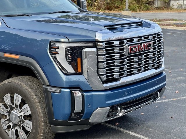 Used 2025 GMC Sierra 2500 Denali w/ Denali Reserve Package image 14