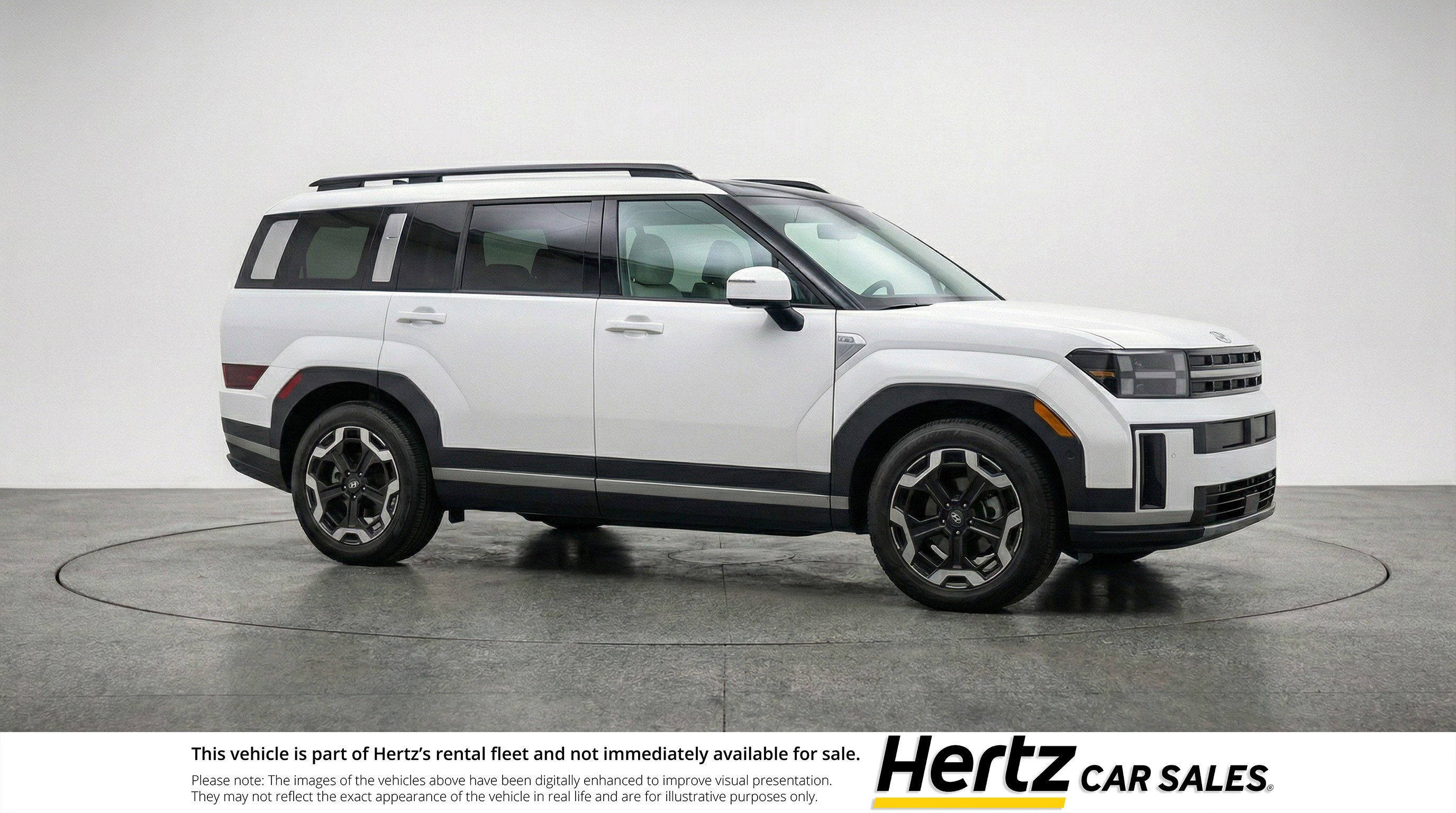 Used 2025 Hyundai Santa Fe SEL image 1