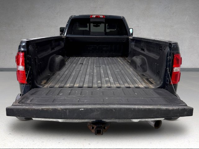 Used 2018 GMC Sierra 3500 SLE w/ SLE Preferred Package AWD/4WD image 10