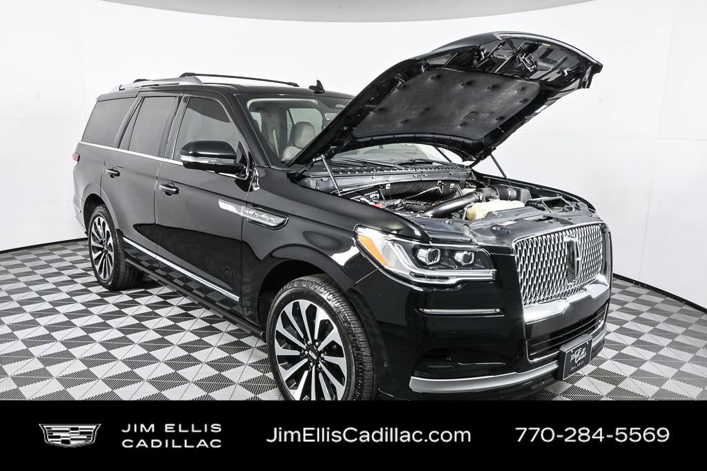 Used 2022 Lincoln Navigator Reserve image 30
