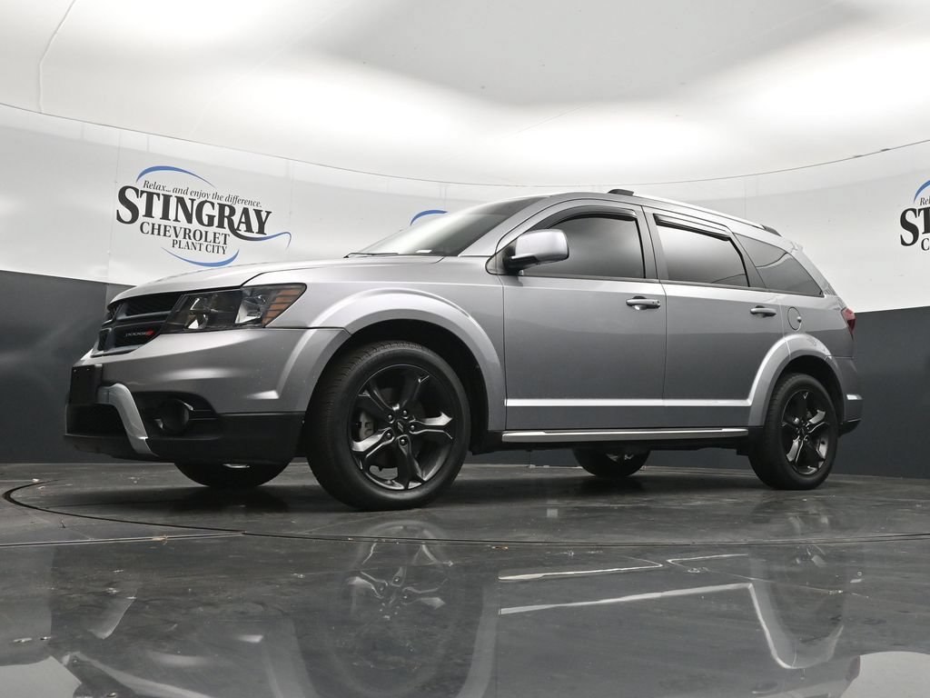 Used 2018 Dodge Journey Crossroad w/ Nav & Sun Group FWD image 19