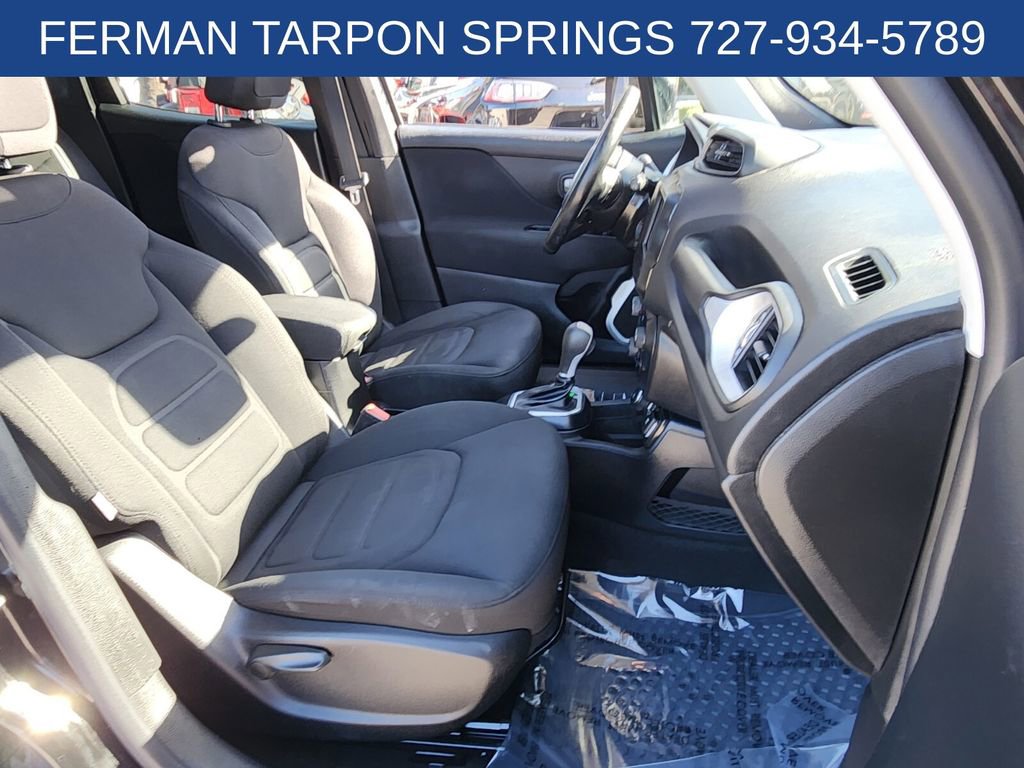 Used 2020 Jeep Renegade Latitude w/ Cold Weather Group image 25