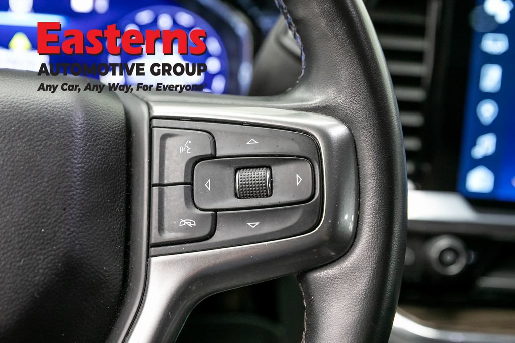Used 2023 Chevrolet Silverado 1500 LT AWD/4WD image 15