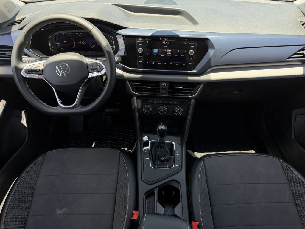Used 2022 Volkswagen Taos SE w/ IQ.Drive SE Package FWD image 11