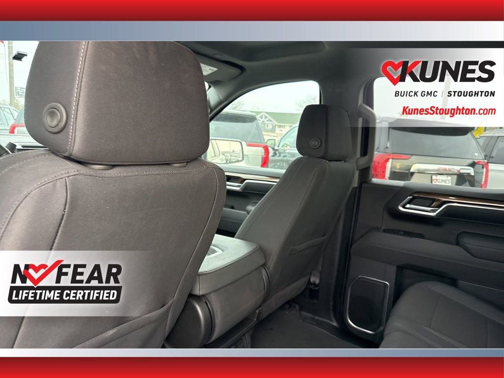 Used 2025 Chevrolet Silverado 1500 LT image 34