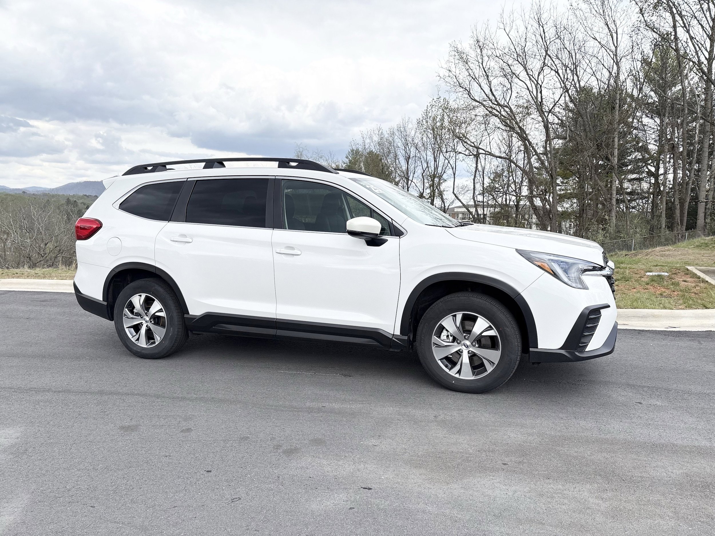 Certified 2025 Subaru Ascent Premium AWD/4WD image 7