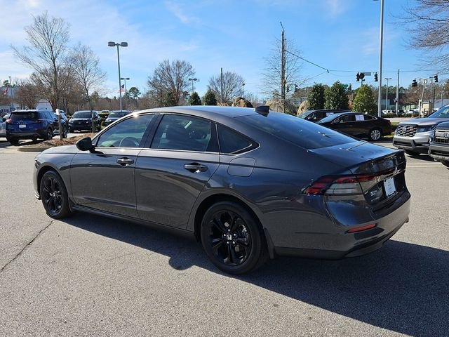 Used 2025 Honda Accord SE image 9