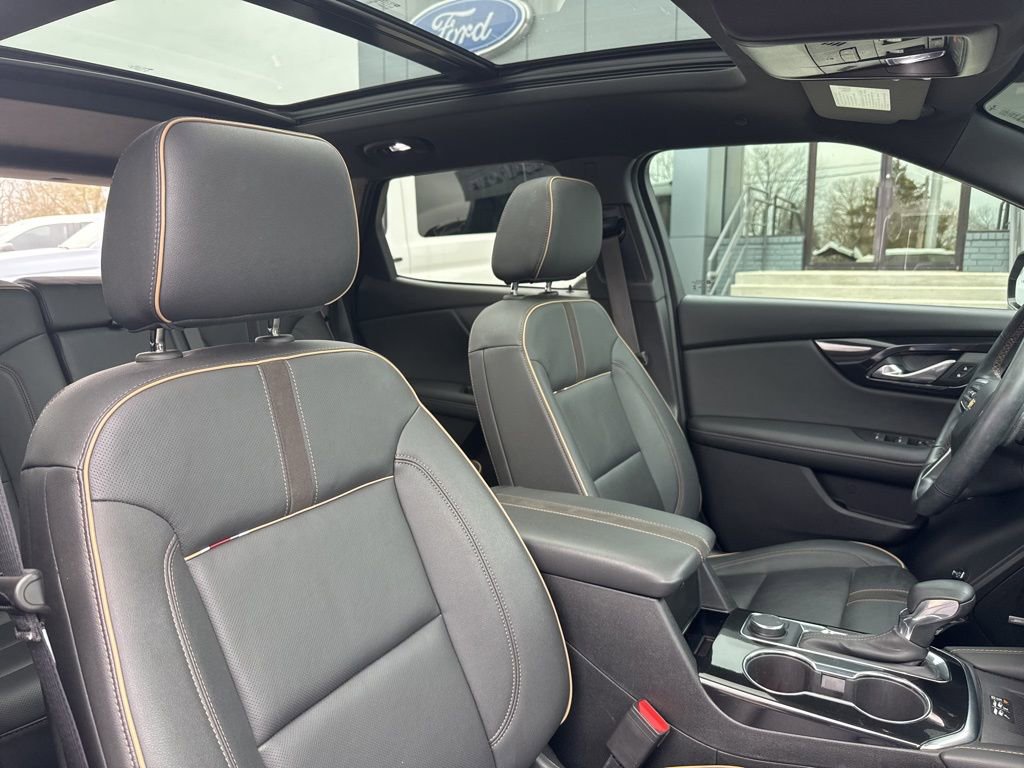 Used 2023 Chevrolet Blazer Premier image 21