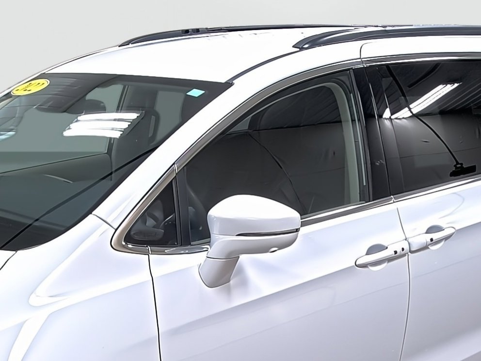 Used 2022 Chrysler Pacifica Touring-L w/ Uconnect Theater Family Group FWD image 8