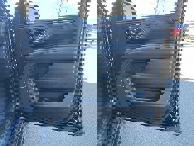 Used 2023 Chevrolet Tahoe Premier image 22