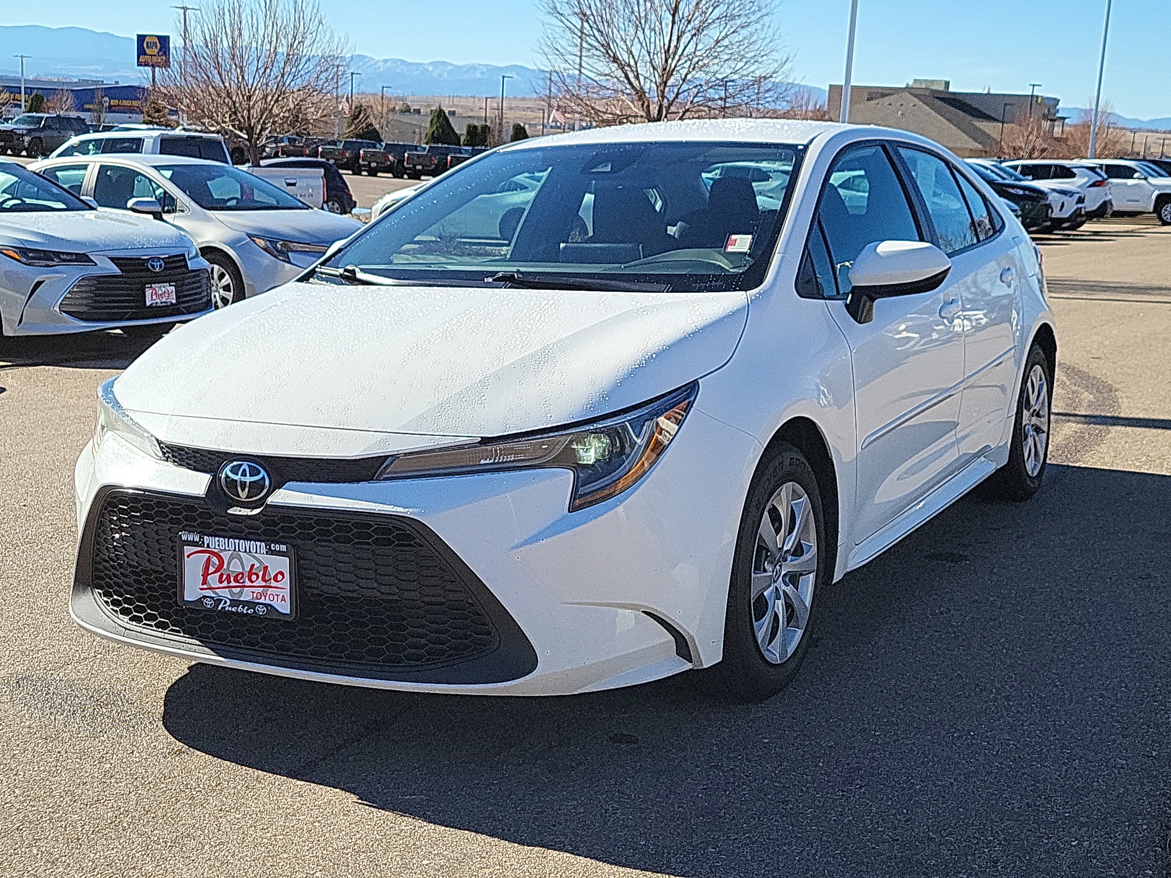 Used 2020 Toyota Corolla LE image 4